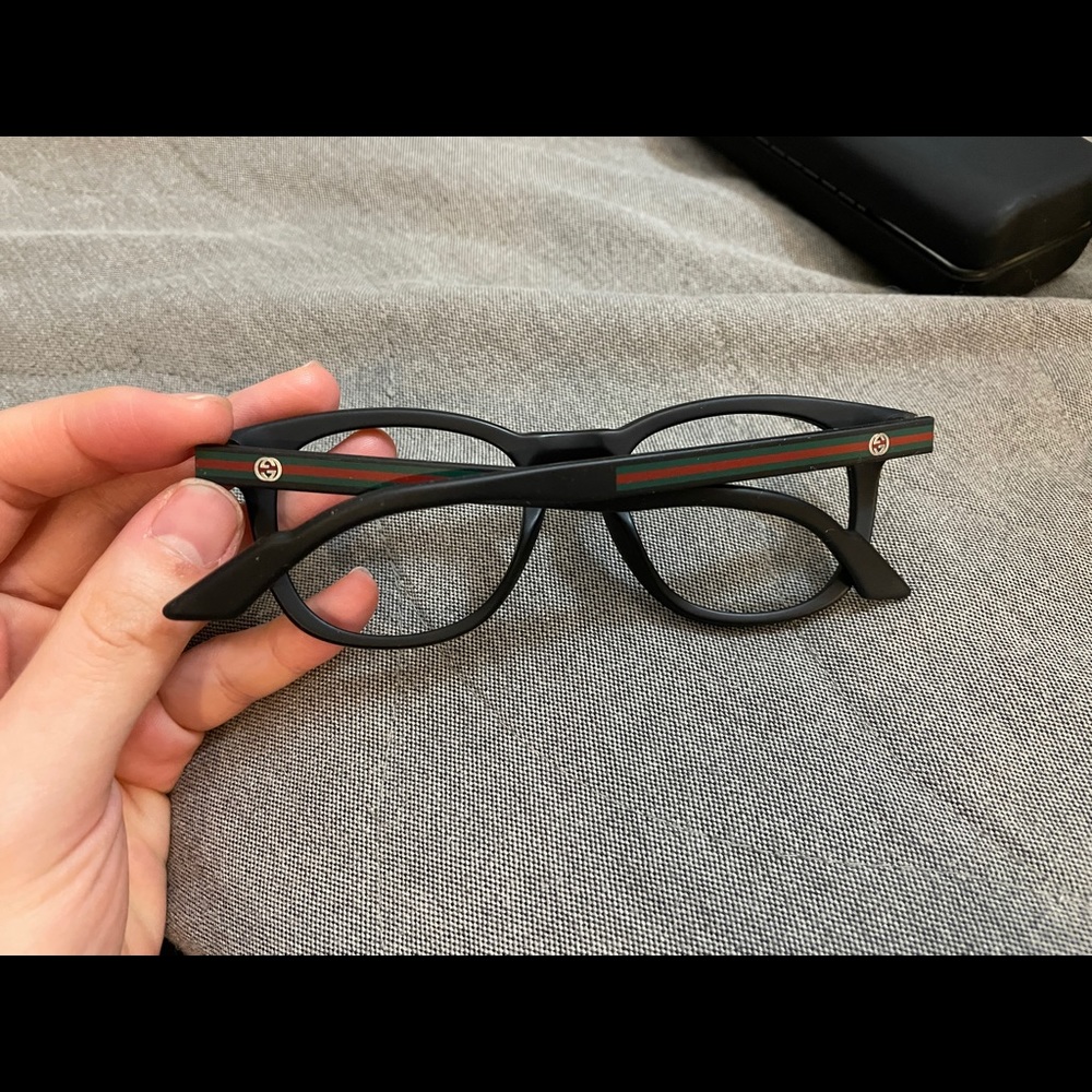 gucci frame